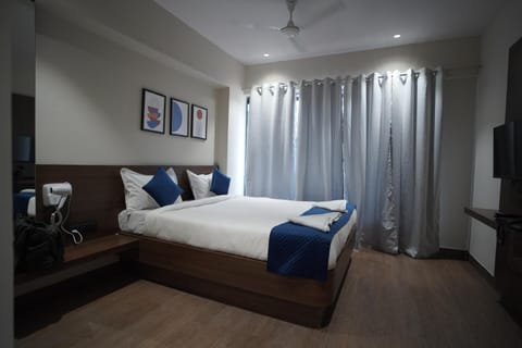 SUNBRIGHT ROOMS & RESIDENCY Hotel in Thane