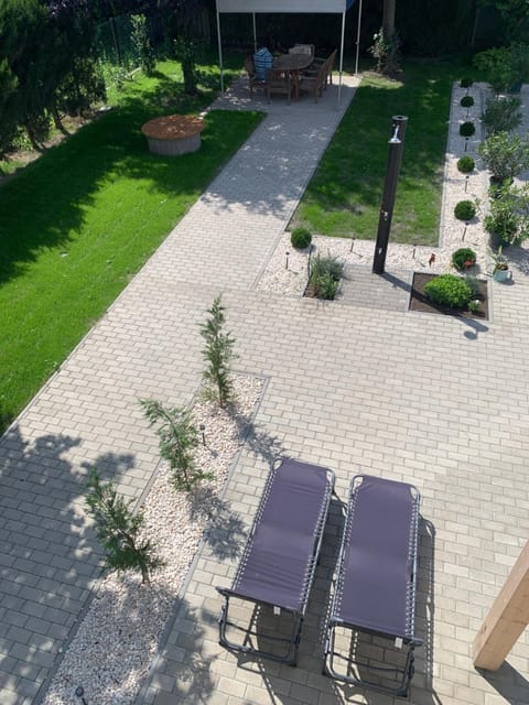 Patio, Dining area, Garden view