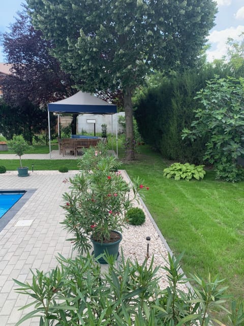 Garden view, Pool view, Swimming pool