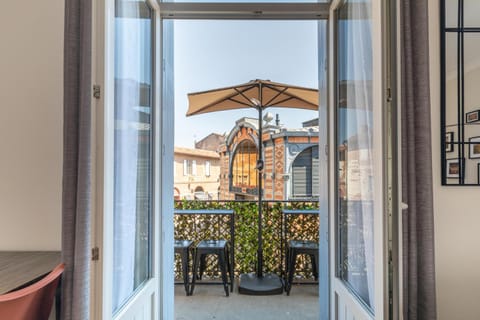 Balcony/Terrace, City view