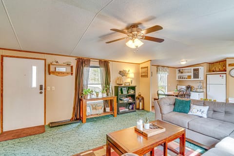 Nancy Cabin with Fire Pit Near Lake Cumberland! House in Lake Cumberland