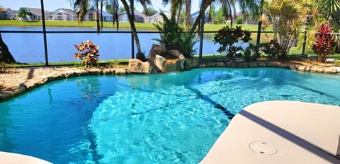 Lake view, Swimming pool