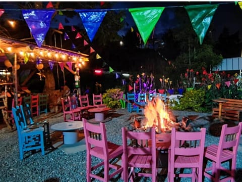 Restaurant/places to eat, Night, BBQ facilities, Banquet/Function facilities, wedding