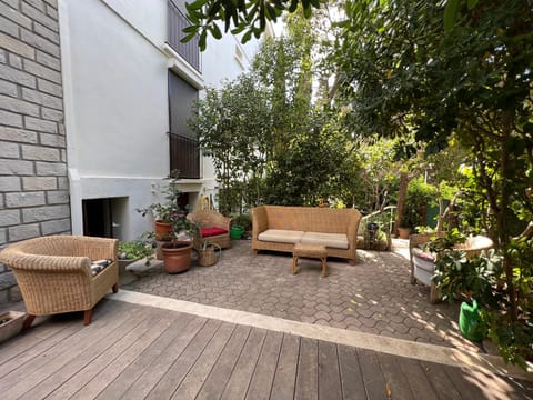 Garden, Seating area, Garden view