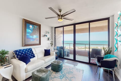 Crescent Beach Club II 6C Apartamento in Sand Key