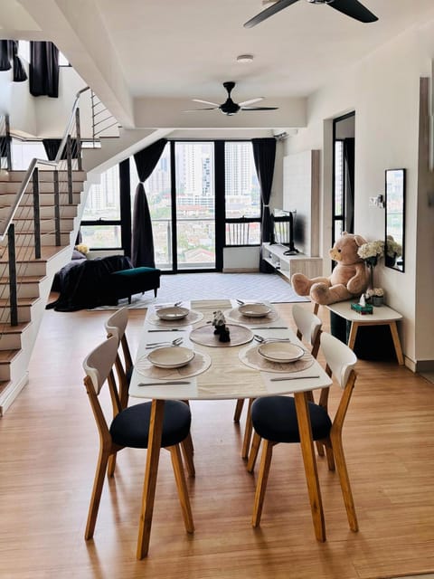 Living room, Photo of the whole room, Seating area, Dining area, air conditioner