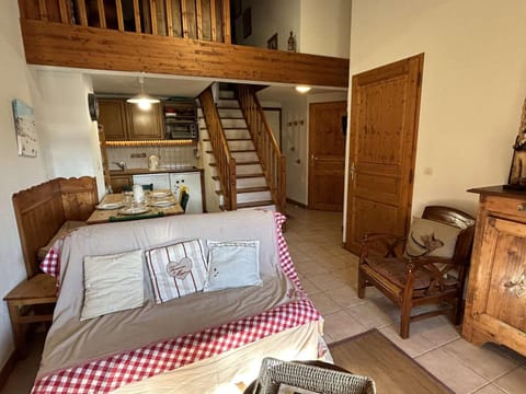 Appartement cosy 2P Mezzanine à Praz-sur-Arly - 6 personnes, proche village et pistes - FR-1-603-89 Apartment in Megève