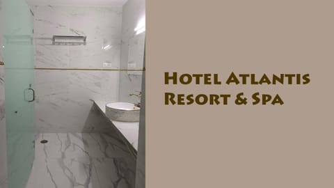 Atlantis Resort Spa Restaurant Swimming Pool, Banquet Hall, Guntur. Hôtel in Guntur