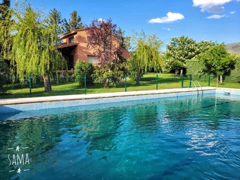 Natural landscape, Garden, Garden view, Swimming pool