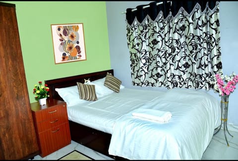 Royal Guest House Apartamento in Chikmagalur