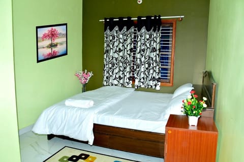 Royal Guest House Apartamento in Chikmagalur