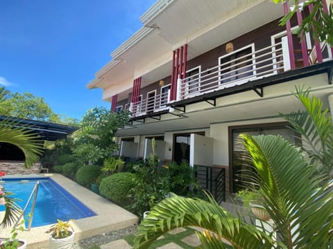 Vejaleiluc Guest House Apartment in Panglao