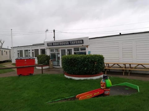 2 Bed Caravan Pets go free at Heacham Beach Chalet in Heacham