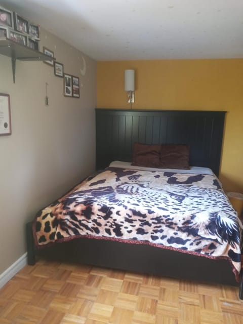 ROOM for Rent Chambre d’hôte in Milton