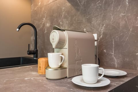 Coffee/tea facilities, Kitchen or kitchenette