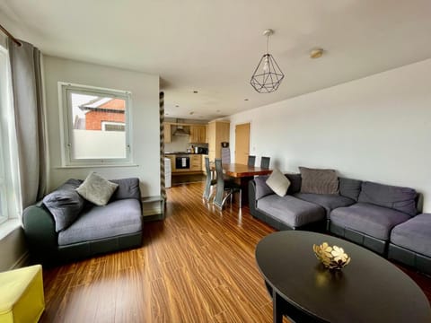 2 bedroom City-Centre apartment with Free parking Apartment in Belfast