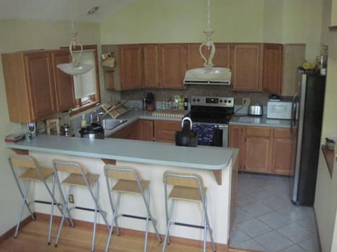 Kitchen or kitchenette, Dining area, dishwasher, minibar, pet friendly, stove, toaster