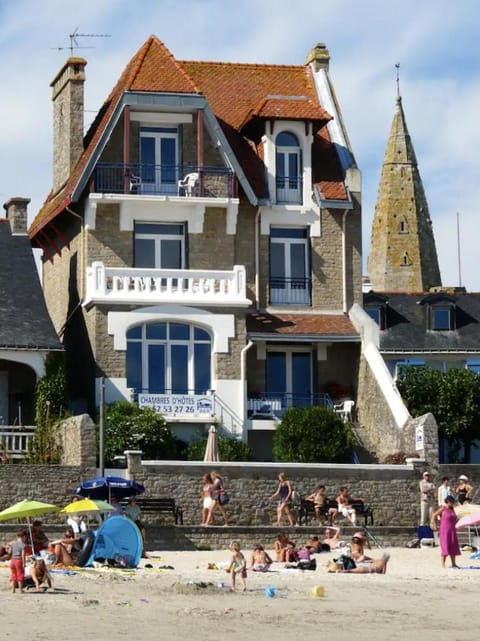 Property building, Sea view