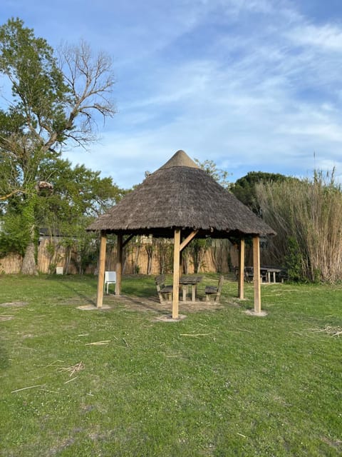 La Teranga Campingplatz /
Wohnmobil-Resort in La Roque-d'Anthéron