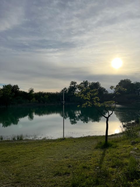 La Teranga Campingplatz /
Wohnmobil-Resort in La Roque-d'Anthéron