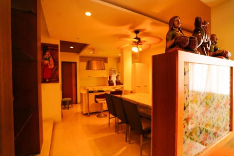 Golden Villa - duplex with private theater - A Golden Group Of Premium Home Stays - tirupati Chambre d’hôte in Tirupati