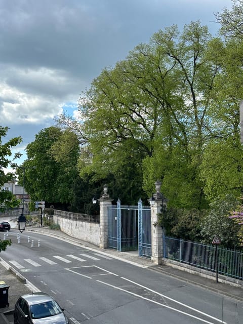 Cathedral view Apartment in Bourges