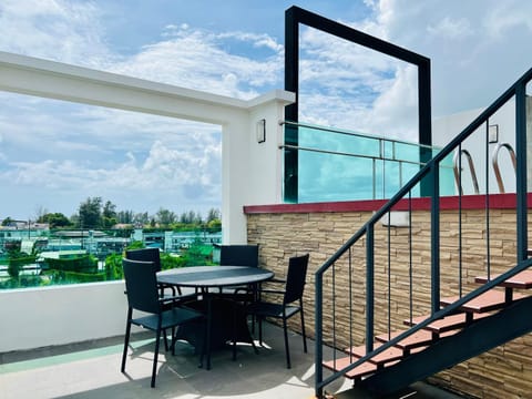 View (from property/room), Balcony/Terrace