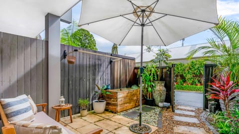 Mullum Haven - Central & Stylish Townhouse House in Mullumbimby