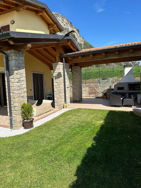 Patio, BBQ facilities, Garden, Garden