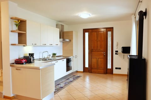 Kitchen or kitchenette, minibar, pet friendly, stove, kitchen, kitchen