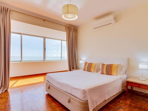 Bed, Photo of the whole room, Bedroom, Sea view, air conditioner