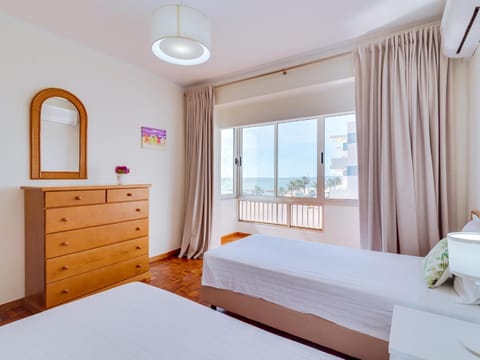 Bed, Photo of the whole room, Bedroom, Sea view