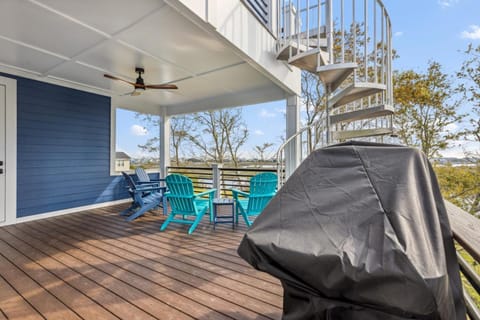 View (from property/room), Balcony/Terrace, Seating area