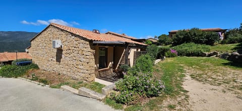 Property building, Day, Natural landscape, Mountain view