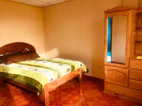 Emilia house Bed and Breakfast in Urubamba