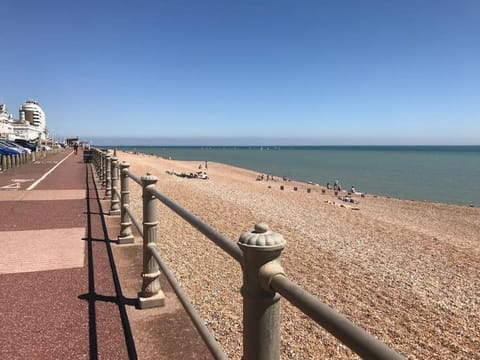 Beautiful Beachfront Townhouse House in Hastings