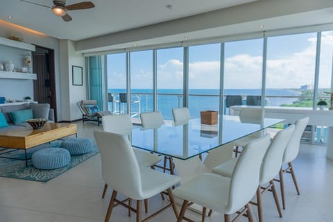 Living room, Sea view