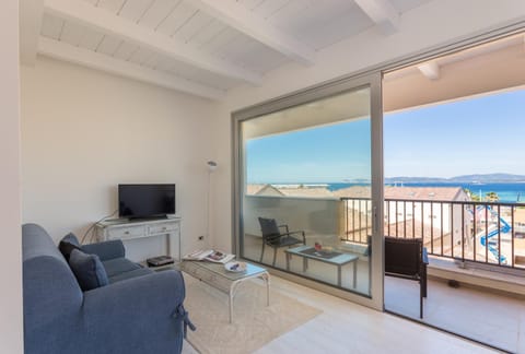 Balcony/Terrace, Seating area, Sea view