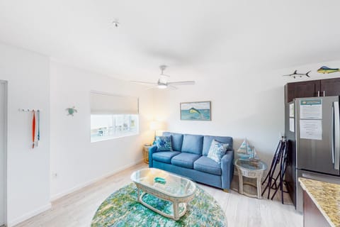 Overseas Beauty Apartment in Marathon