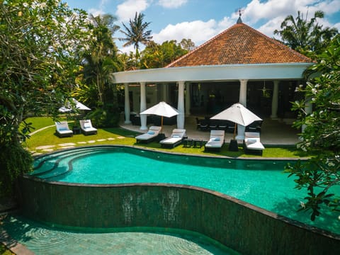 Luxury Bali Estate Canggu Villa in North Kuta