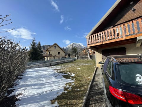 LE PICOULET : Appartement tout confort Coeur de village( 5/7 ) Apartamento in Allos