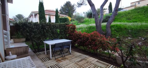 Patio, Garden, Garden view