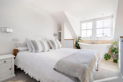 Boat House, Relax in a Whitstable Fisherman's Cottage Maison in Whitstable