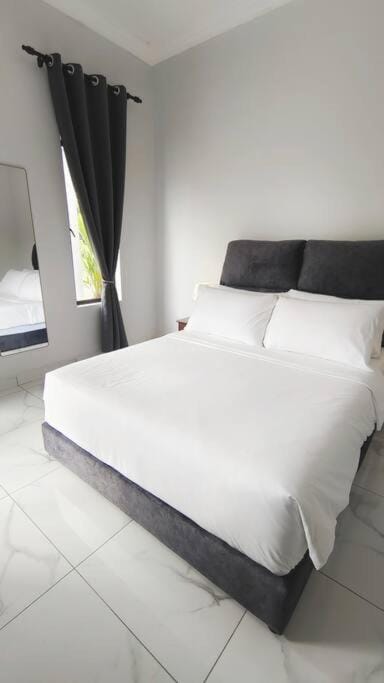 Paddy Villea with 5 Bedrooms Penang Villa in Penang