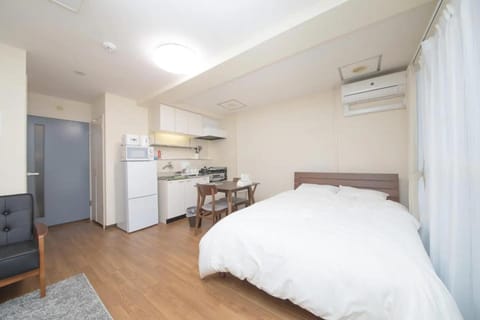 Bed, Kitchen or kitchenette, Photo of the whole room, Dining area