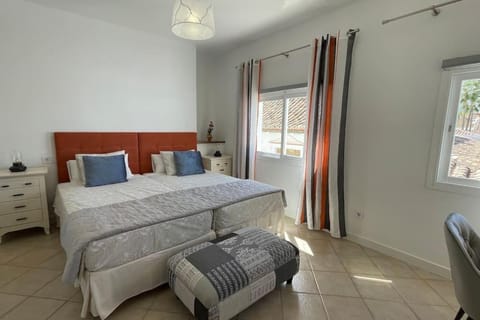 Casa Azahar luxury two bedroom top floor apartment Condo in Alhaurín el Grande