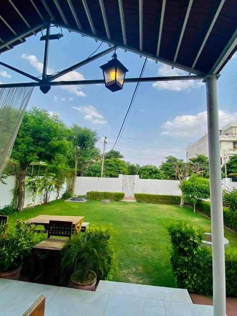 Solanki farms & Pool Villa garden fully private Villa in Jaipur