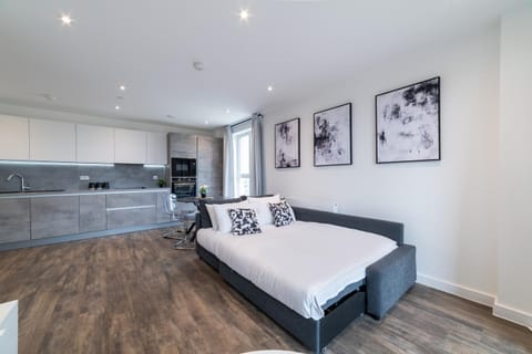 Swift Retreat in Barking Apartment in Barking