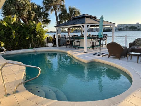 Casa Ventura - Waterfront Pool - Free Boat Slip - Sleeps 8 House in Saint Pete Beach