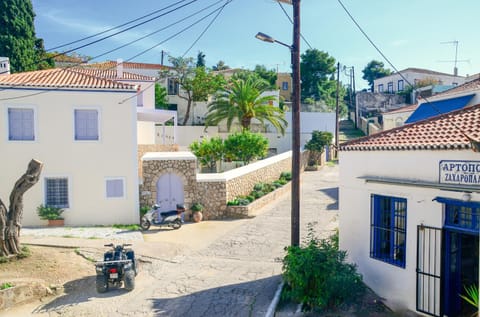 Neighbourhood, Street view